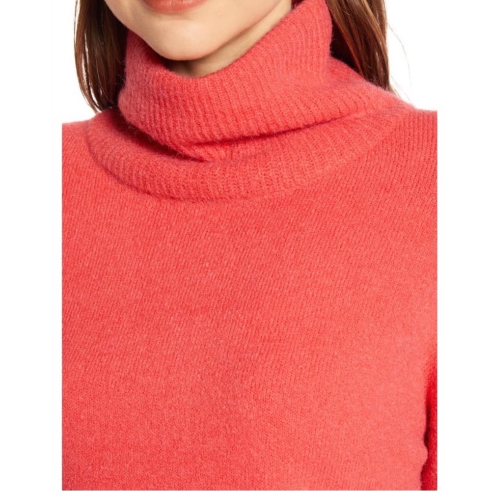 NEW SOMETHING NAVY CORAL TURTLENECK SWEATER - Picture 3 of 8